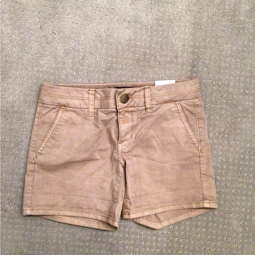 American eagle khaki shorts